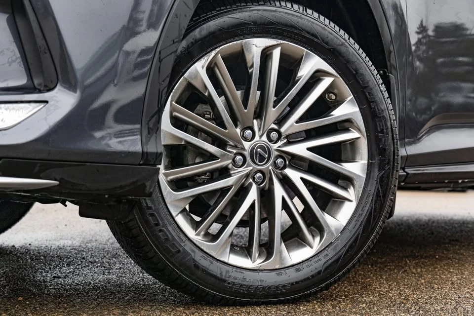2022 Lexus RX 4th Gen - Image 6 of 10
