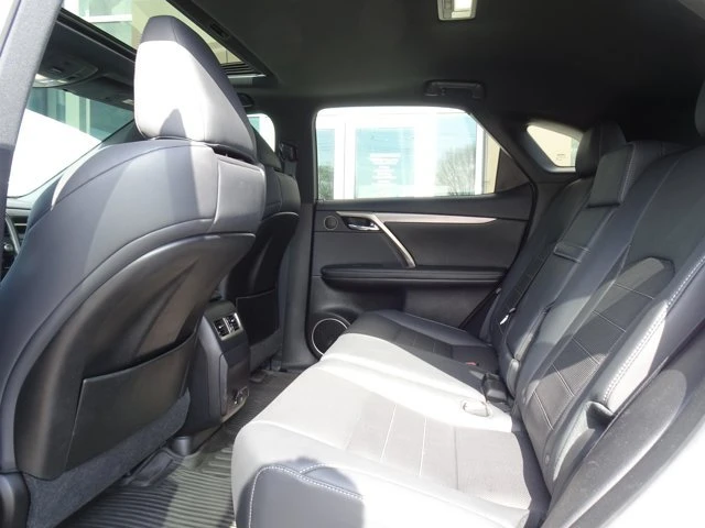2022 Lexus RX 4th Gen - Image 17 of 20