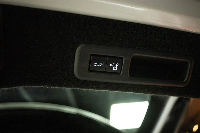 2022 Lexus RX 4th Gen - Image 8 of 20