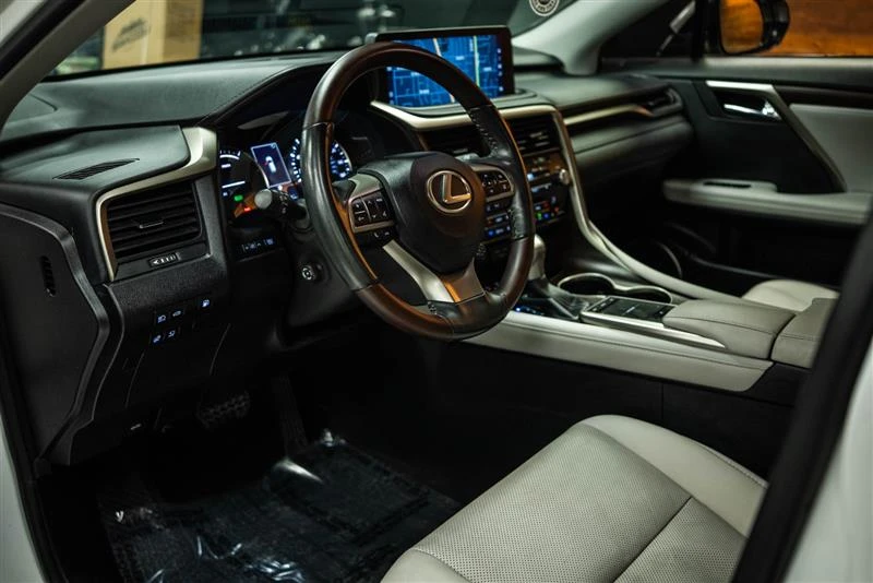 2022 Lexus RX 4th Gen - Image 9 of 20