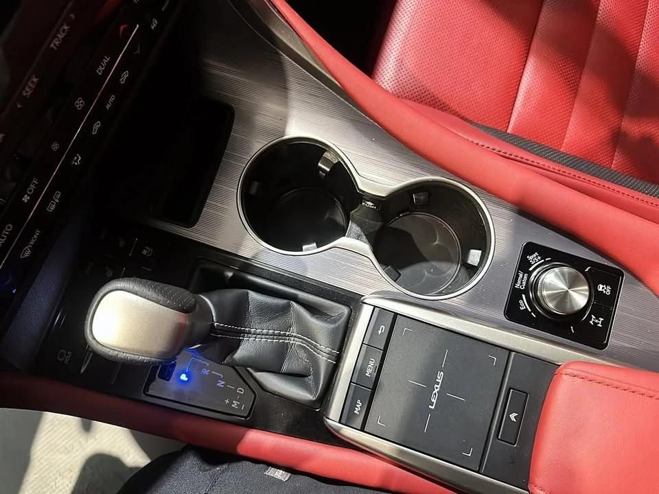 2022 Lexus RX 4th Gen - Image 7 of 13
