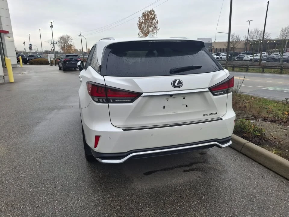 2022 Lexus RX 4th Gen - Image 5 of 7