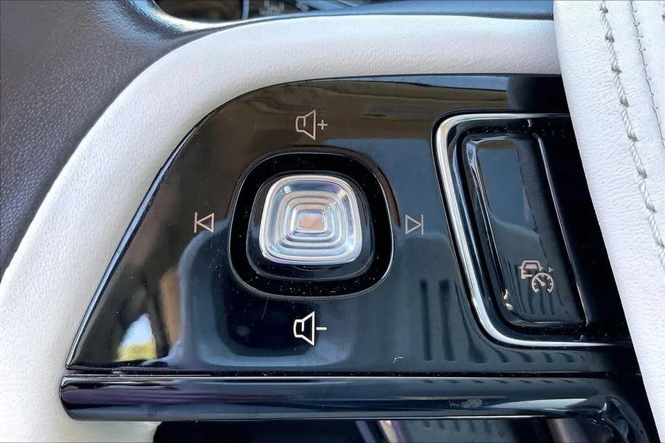 2022 Lincoln Aviator 2nd Gen - Image 17 of 20