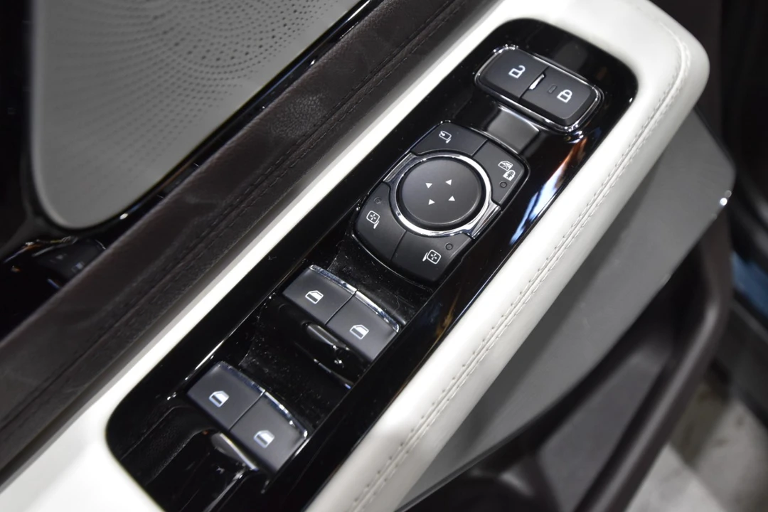 2022 Lincoln Aviator 2nd Gen - Image 15 of 21