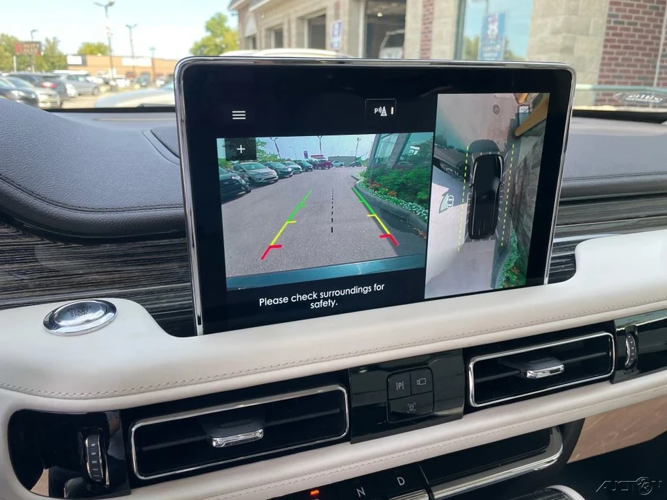2022 Lincoln Aviator 2nd Gen - Image 19 of 21