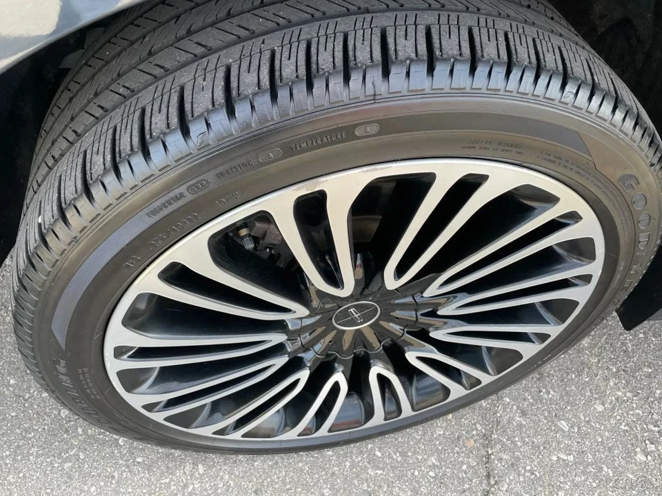 2022 Lincoln Aviator 2nd Gen - Image 11 of 12