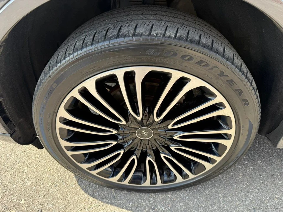 2022 Lincoln Aviator 2nd Gen - Image 8 of 12