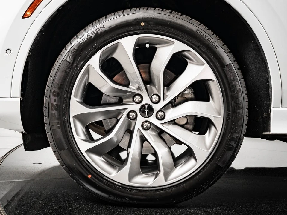 2022 Lincoln Aviator 2nd Gen - Image 13 of 21