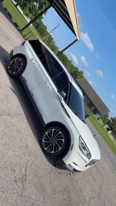 2022 Lincoln Aviator 2nd Gen - Image 3 of 9