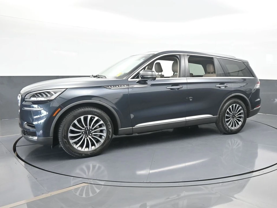 2022 Lincoln Aviator 2nd Gen - Image 2 of 12