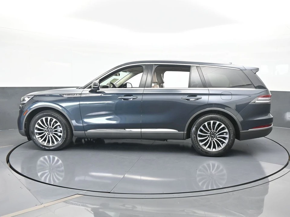 2022 Lincoln Aviator 2nd Gen - Image 3 of 12