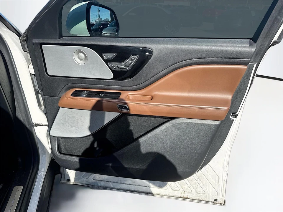 2022 Lincoln Aviator 2nd Gen - Image 9 of 19