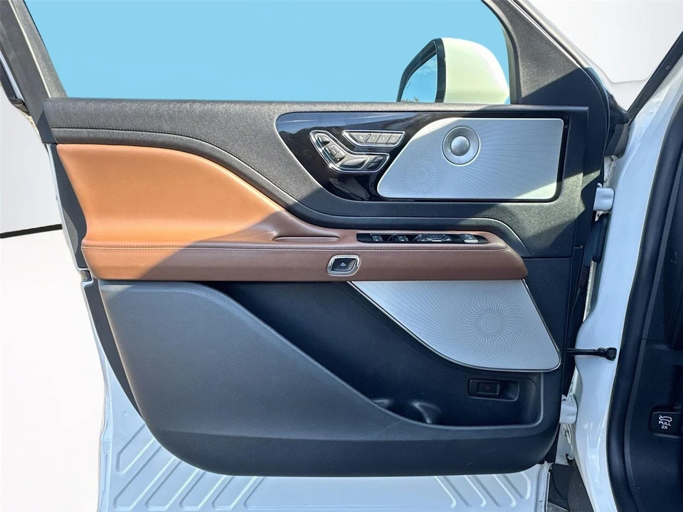 2022 Lincoln Aviator 2nd Gen - Image 18 of 21
