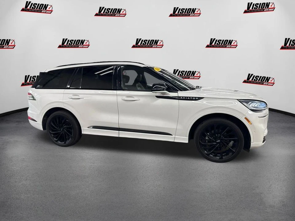2022 Lincoln Aviator 2nd Gen - Image 4 of 12