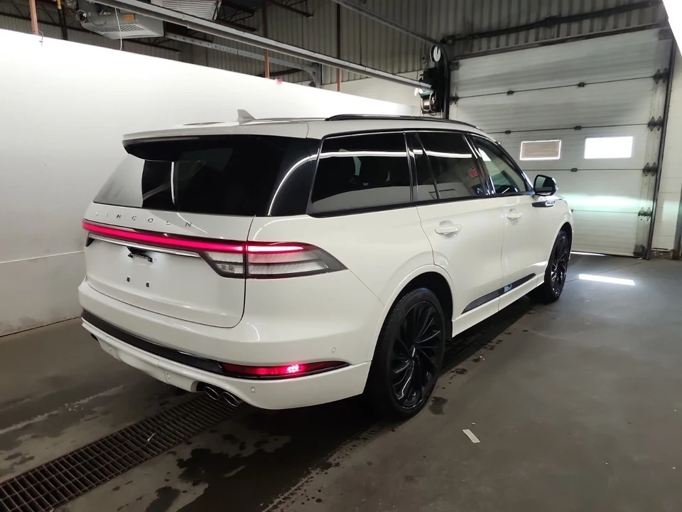 2022 Lincoln Aviator 2nd Gen - Image 3 of 17