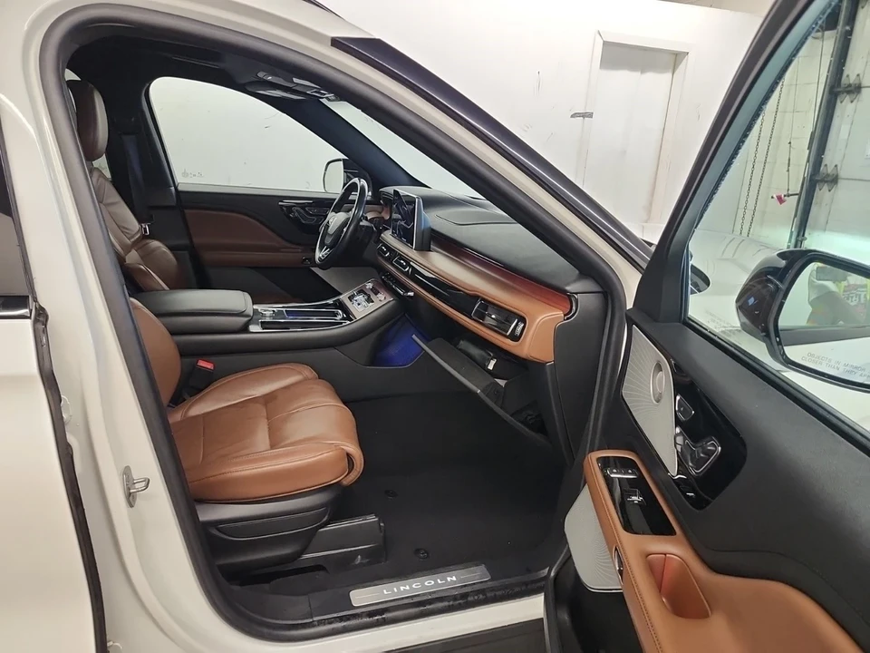 2022 Lincoln Aviator 2nd Gen - Image 14 of 17