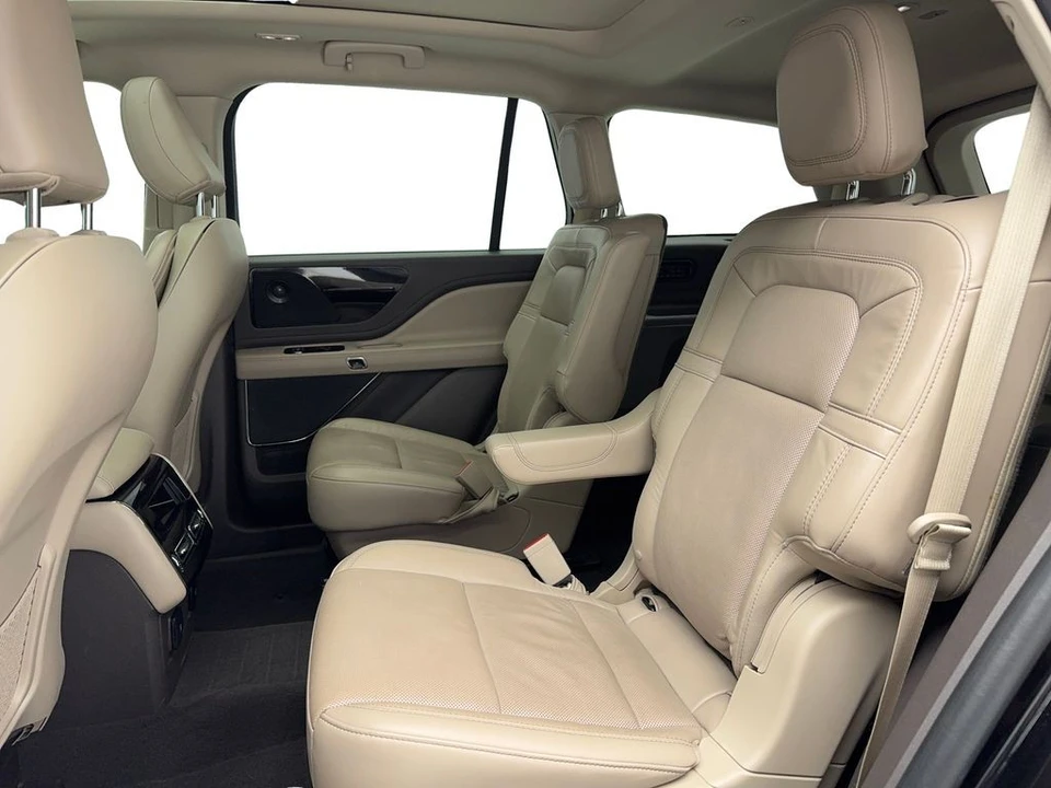 2022 Lincoln Aviator 2nd Gen - Image 16 of 21