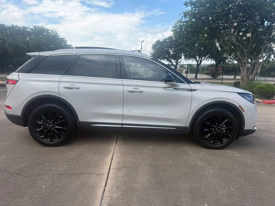2022 Lincoln Corsair - Image 4 of 31