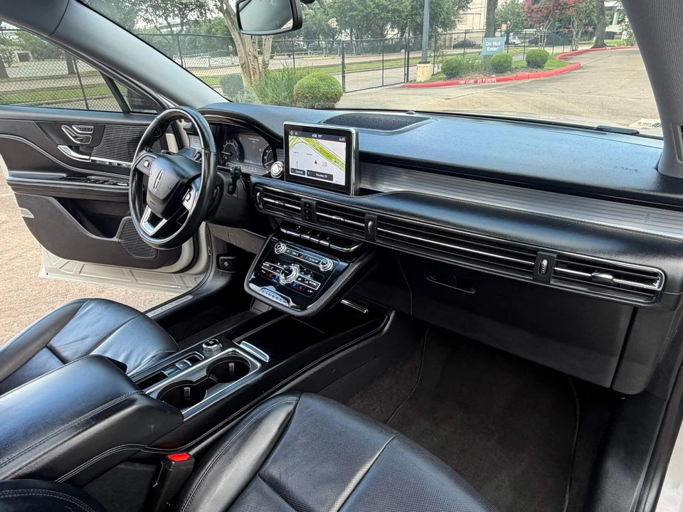 2022 Lincoln Corsair - Image 18 of 31