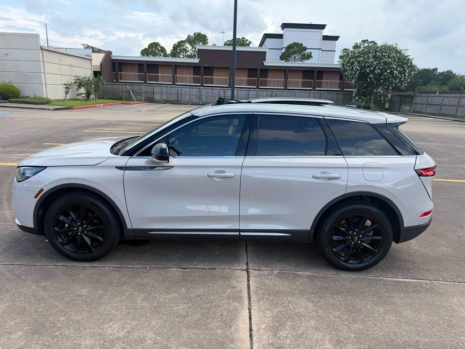 2022 Lincoln Corsair - Image 8 of 31