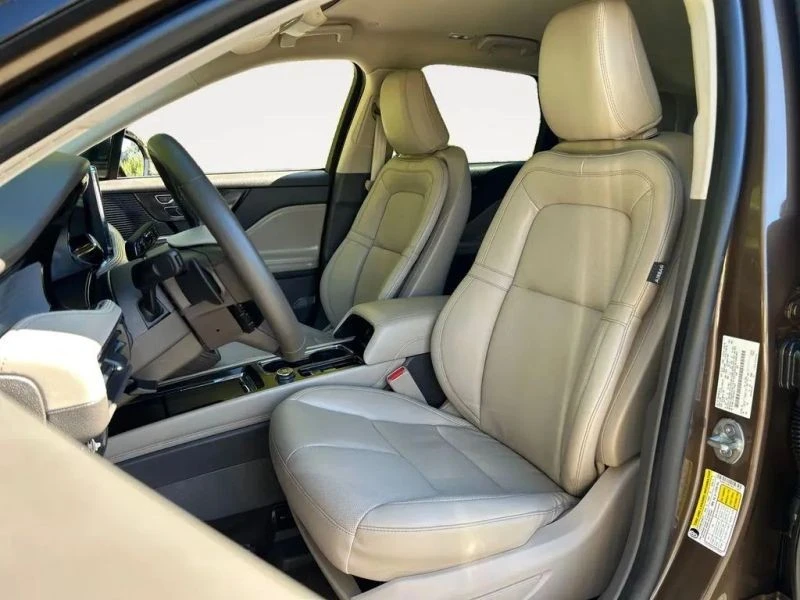 2022 Lincoln Corsair - Image 2 of 12
