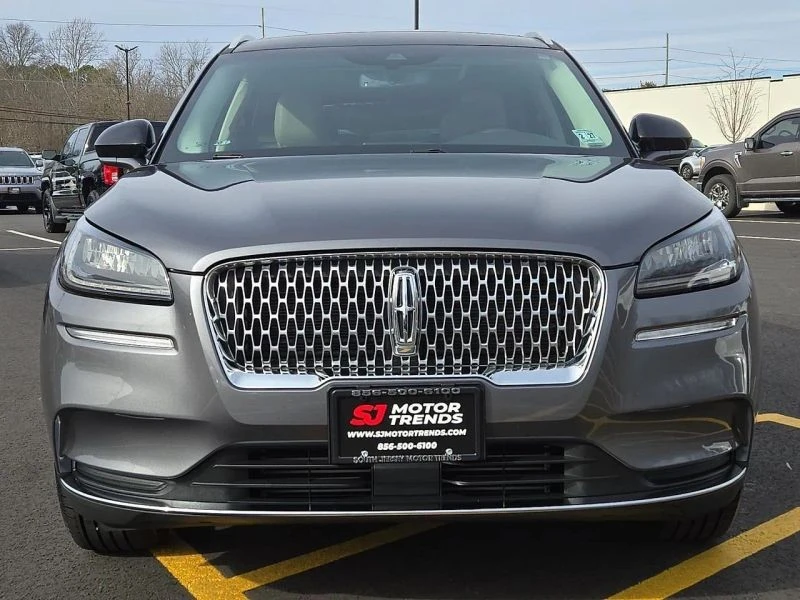 2022 Lincoln Corsair - Image 2 of 12