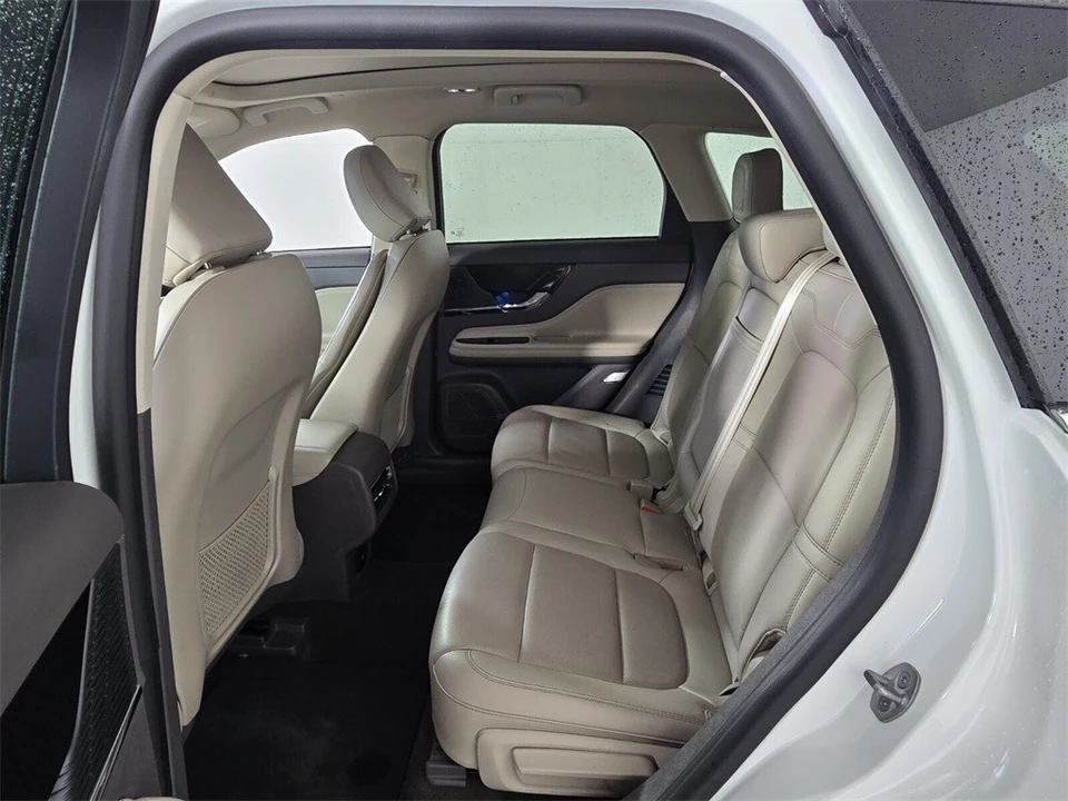 2022 Lincoln Corsair - Image 9 of 21