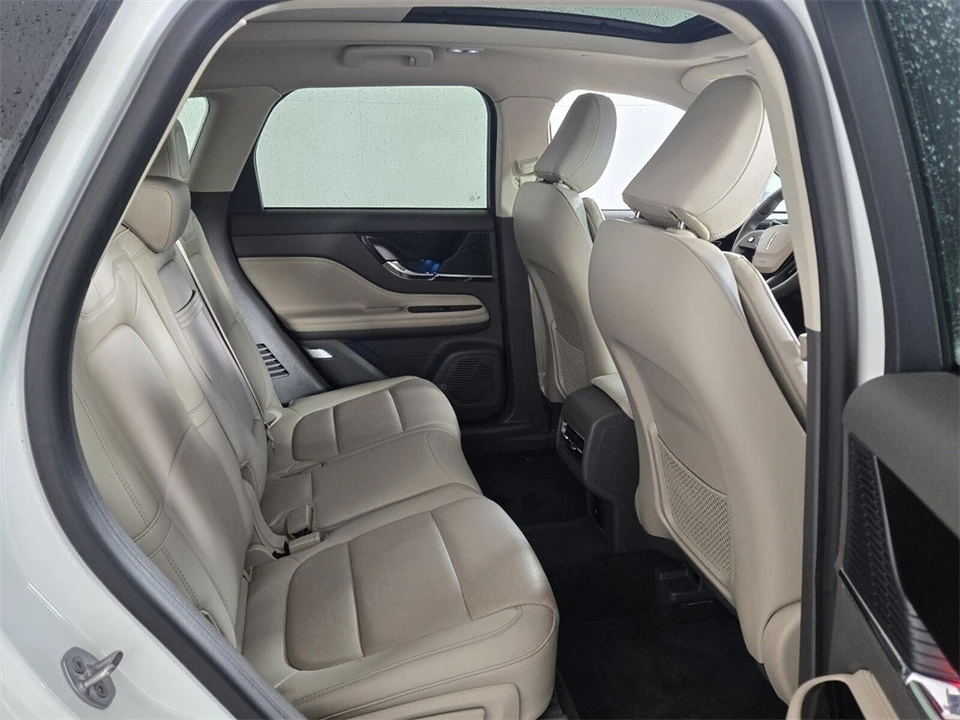 2022 Lincoln Corsair - Image 15 of 21