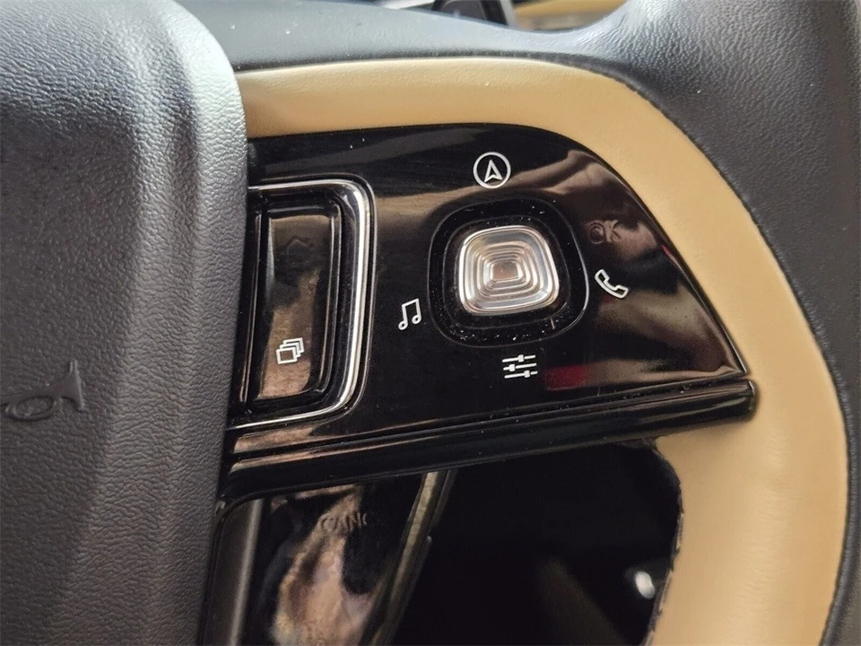 2022 Lincoln Corsair - Image 21 of 21