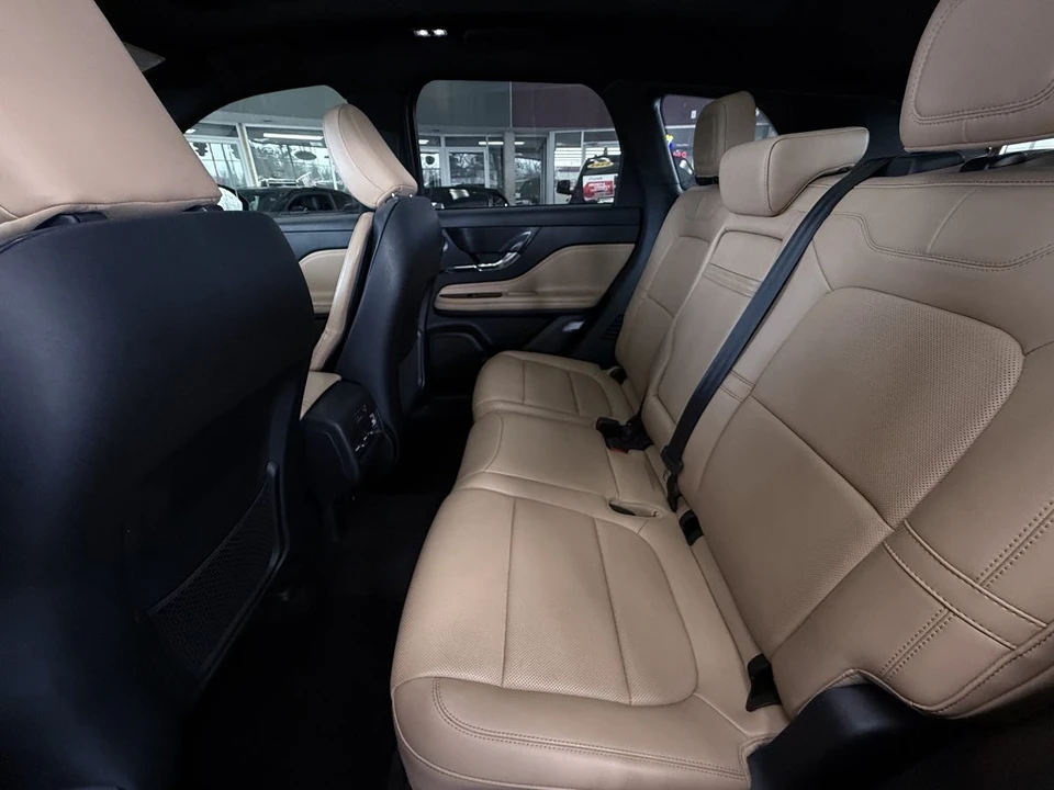 2022 Lincoln Corsair - Image 26 of 31