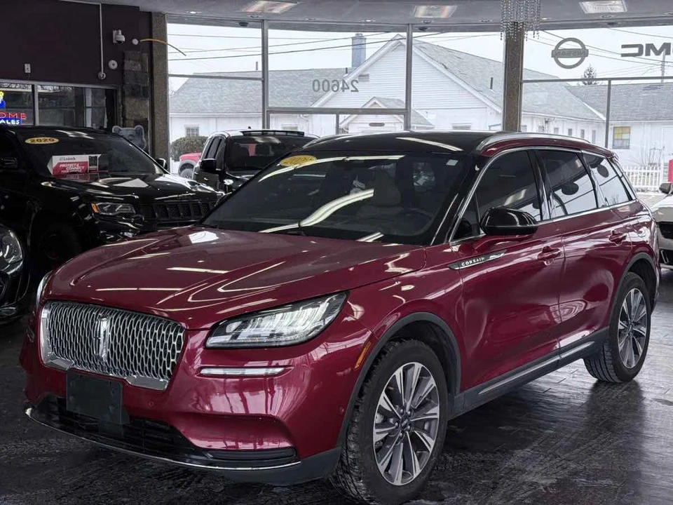 2022 Lincoln Corsair - Image 2 of 31