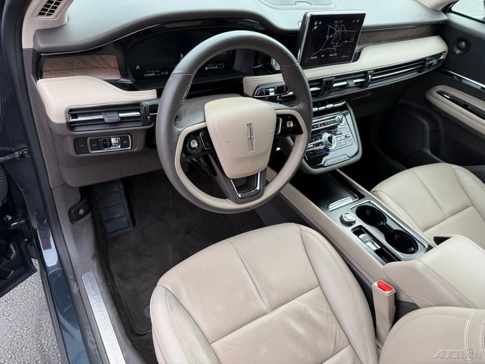 2022 Lincoln Corsair - Image 11 of 12