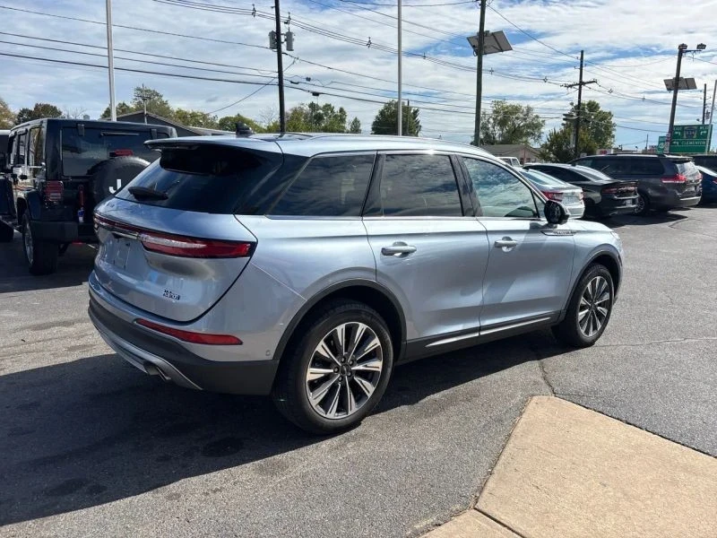 2022 Lincoln Corsair - Image 8 of 12