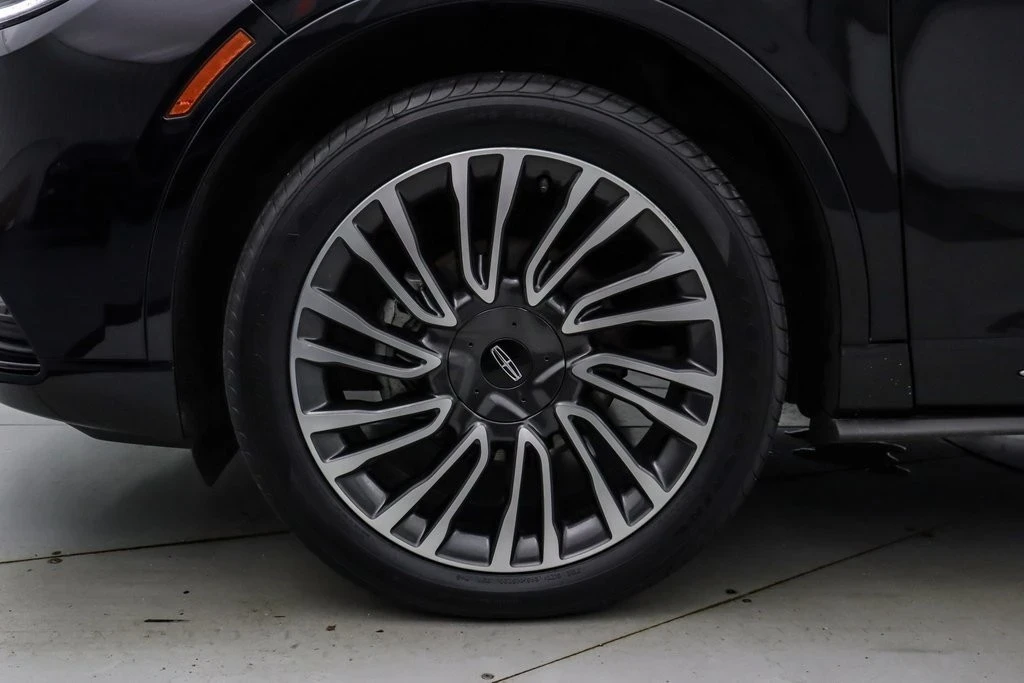 2022 Lincoln Corsair - Image 11 of 21