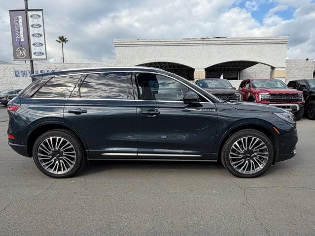 2022 Lincoln Corsair - Image 11 of 12