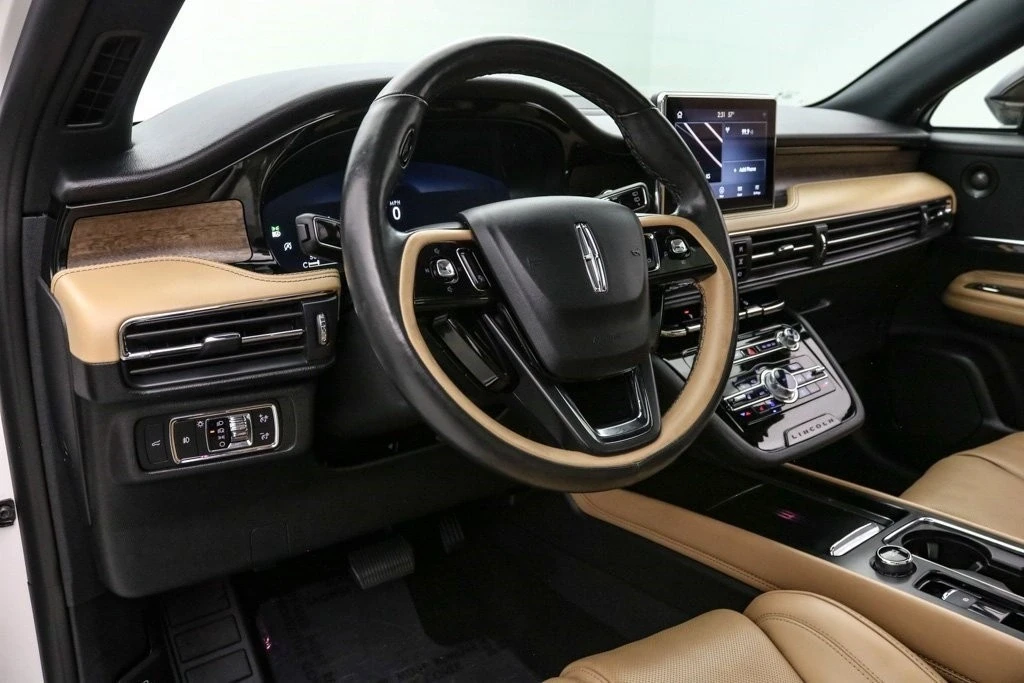 2022 Lincoln Corsair - Image 13 of 21