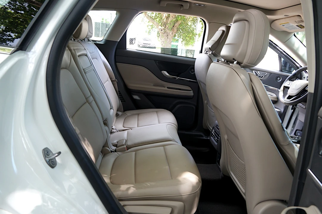2022 Lincoln Corsair - Image 25 of 31