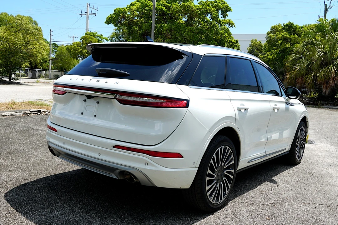 2022 Lincoln Corsair - Image 8 of 31