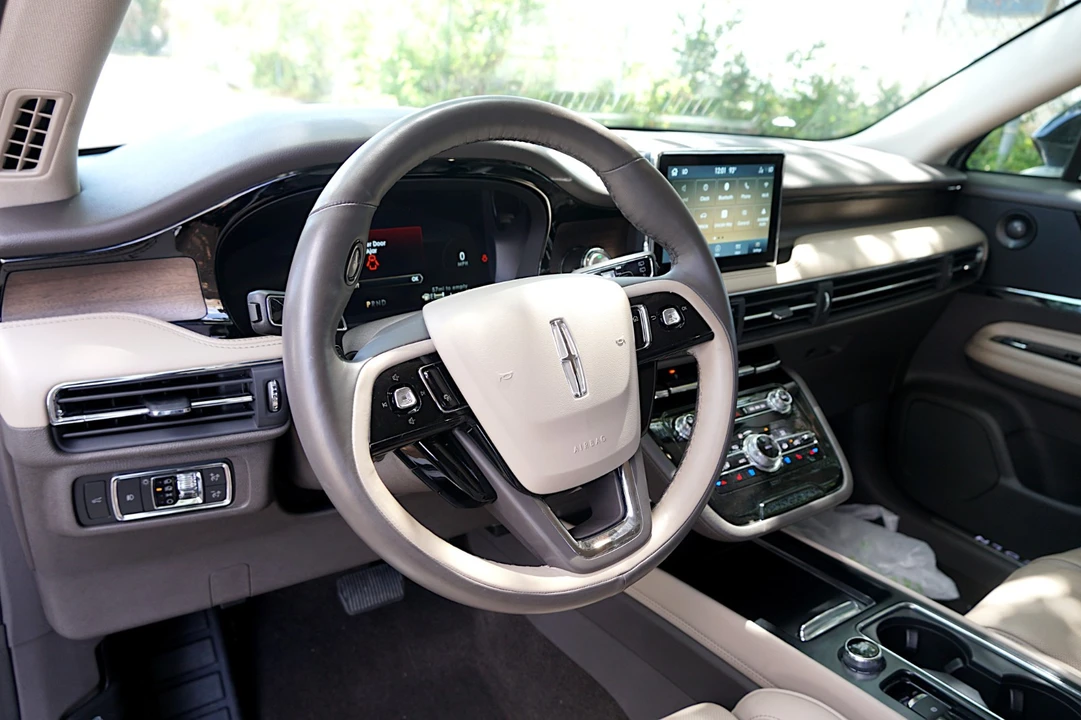 2022 Lincoln Corsair - Image 24 of 31