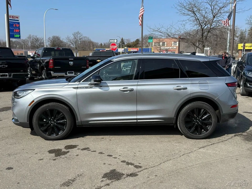 2022 Lincoln Corsair - Image 8 of 12
