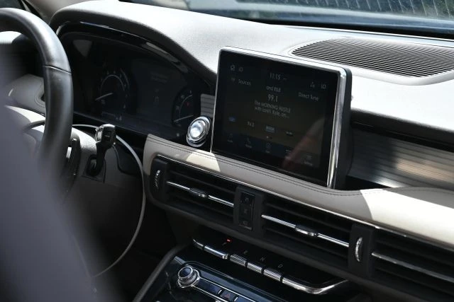2022 Lincoln Corsair - Image 11 of 23