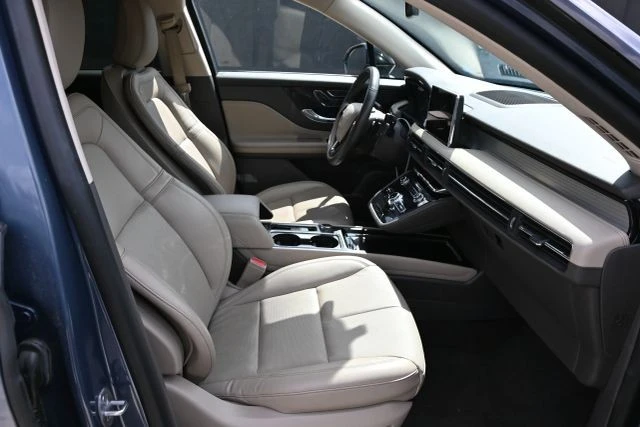 2022 Lincoln Corsair - Image 17 of 23