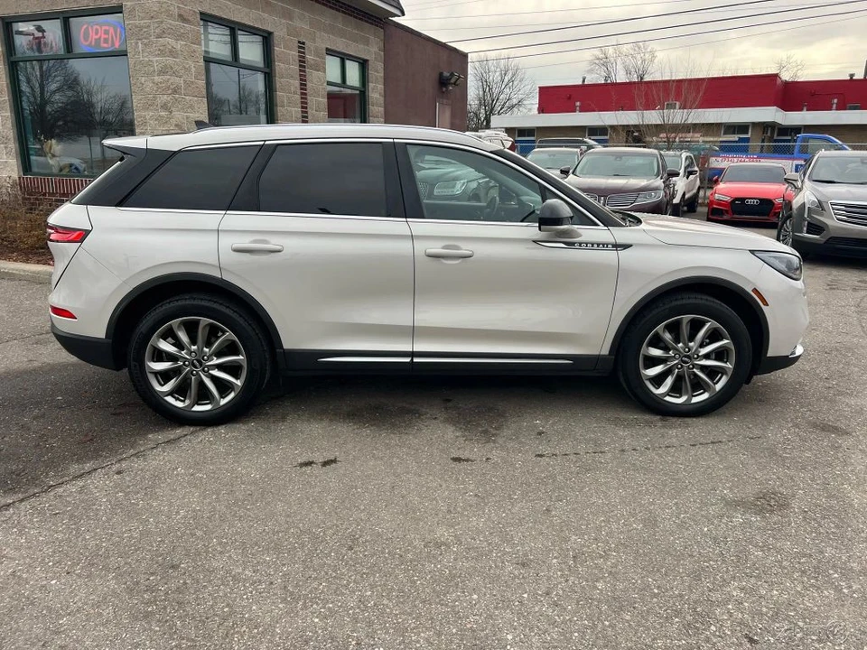 2022 Lincoln Corsair - Image 5 of 12