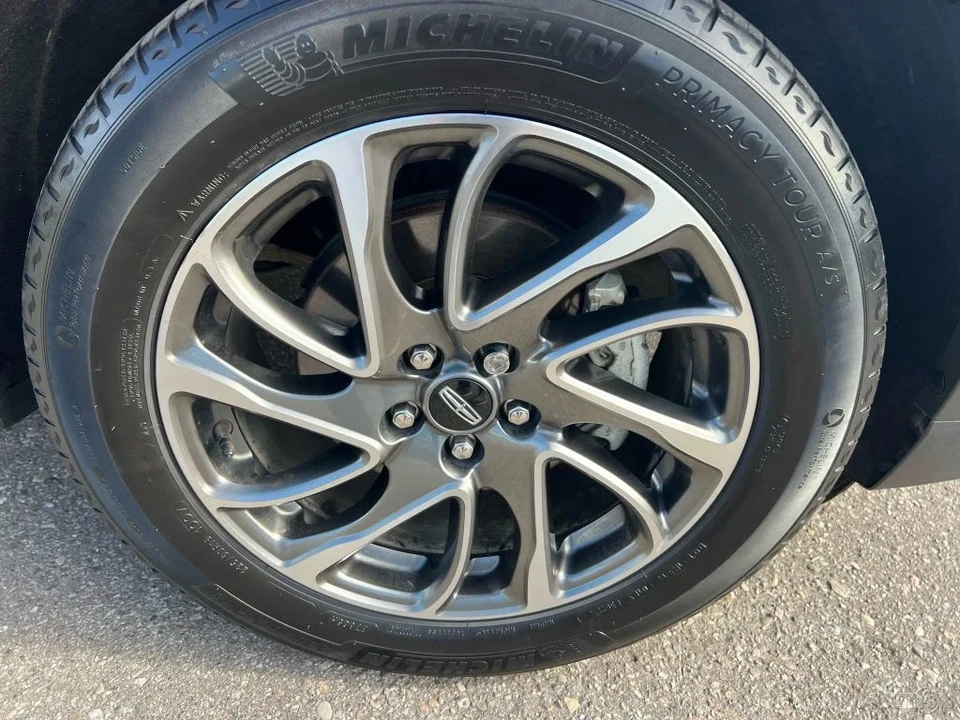 2022 Lincoln Corsair - Image 11 of 12