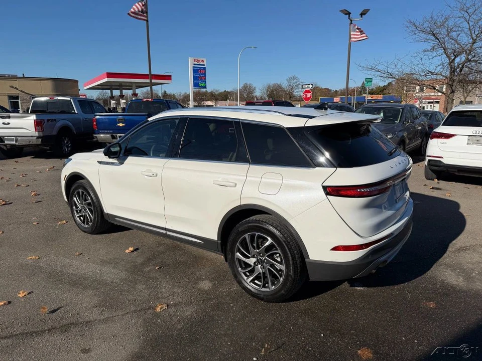 2022 Lincoln Corsair - Image 3 of 12