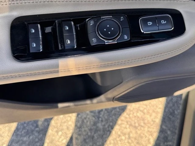 2022 Lincoln Corsair - Image 17 of 21