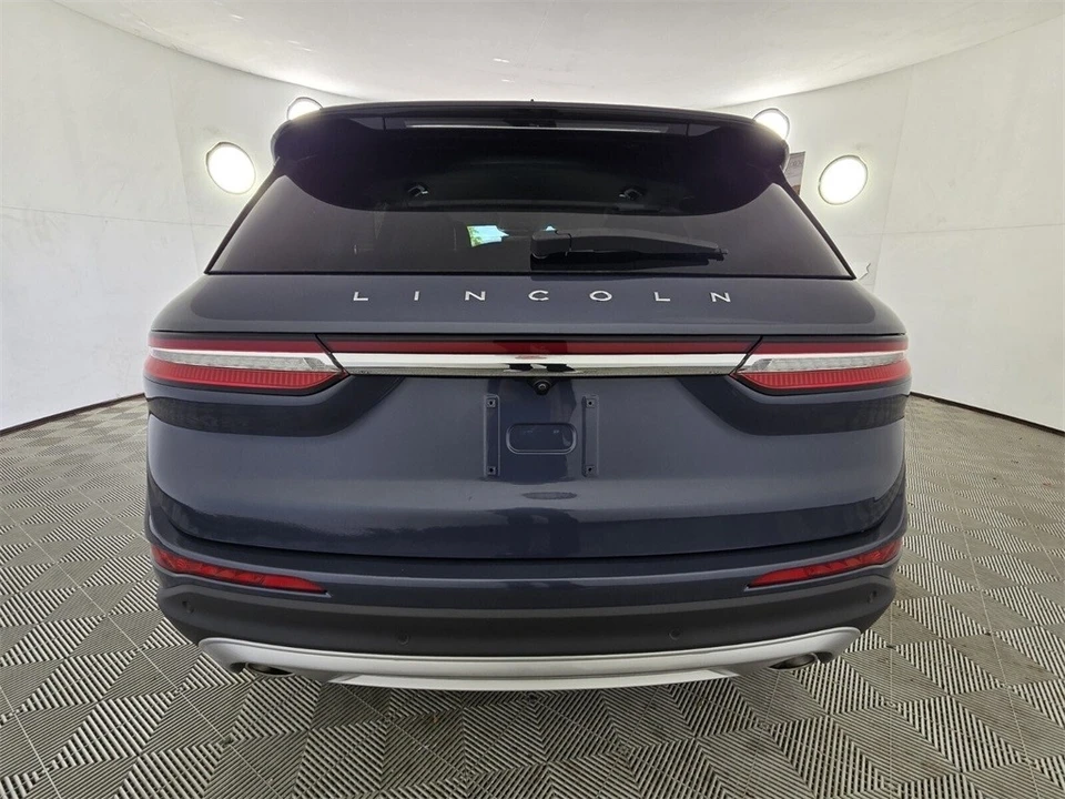 2022 Lincoln Corsair - Image 11 of 12