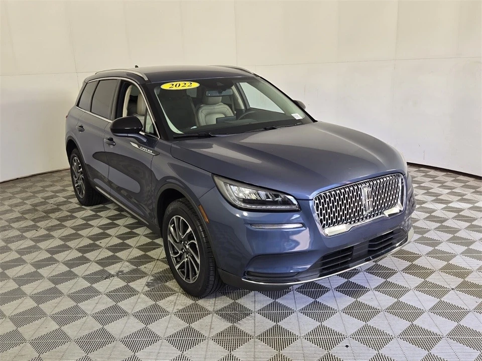 2022 Lincoln Corsair - Image 2 of 12