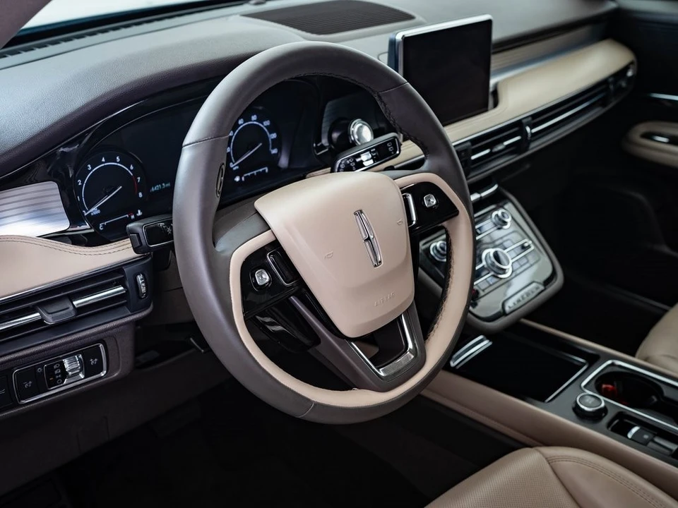 2022 Lincoln Corsair - Image 18 of 21