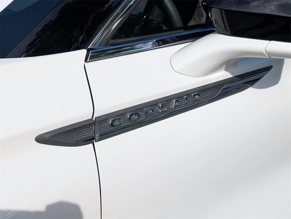 2022 Lincoln Corsair - Image 5 of 12